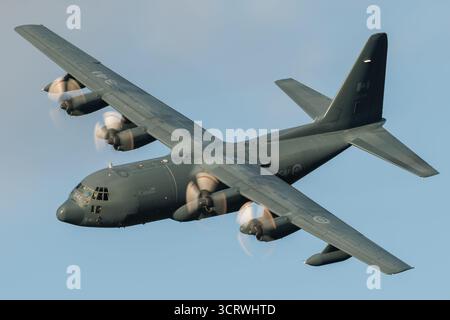 Militärische Luftfahrt in der Mach Loop, Nordwales Stockfoto