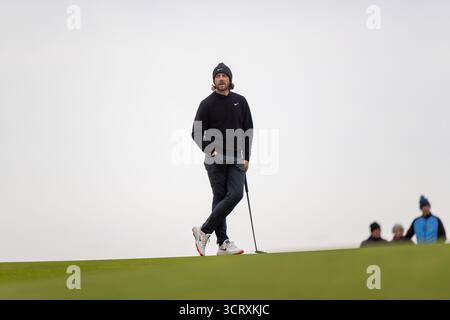 Kingsbarns, Schottland. Oktober 2025. Tommy Fleetwood auf dem 18. Grün während der zweiten Runde der Alfred Dunhill Links Championship. Quelle: Tim Gray/Alamy Live News Stockfoto