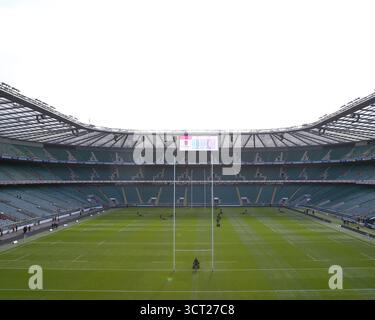 Twickenham, London, Großbritannien. Oktober 2025. Twickenham, London, England, 4. Oktober 2025: Allgemeiner Blick in den Boden vor dem Spiel der Castle Lager Rugby Championship zwischen Südafrika und Argentinien im Allianz Stadium in Twickenham, London, England. (Foto von Jay Patel/Sports Press Photo/SPP) Credit: SPP Sport Press Photo. /Alamy Live News Stockfoto