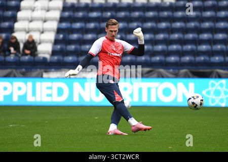 Preston, England. Oktober 2025. Thomas Kaminski vor dem Spiel der Sky Bet EFL Championship zwischen Preston North End und Charlton Athletic im Deepdale Stadium in Preston. Kyle Andrews/Alamy Live News Stockfoto
