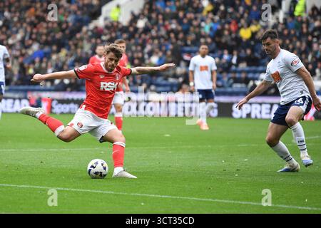 Preston, England. Oktober 2025. Charlie Kelman während der Sky Bet EFL Championship zwischen Preston North End und Charlton Athletic im Deepdale Stadium in Preston. Kyle Andrews/Alamy Live News Stockfoto