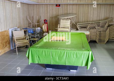 Miami Beach Florida, Presidential Wohnanlagen, Residenzen, Immobilien, Vermietungen, Investitionen, verschiedene Beispiele von beschädigten oder defekten öffentlichen Bereichen, Besucher Stockfoto