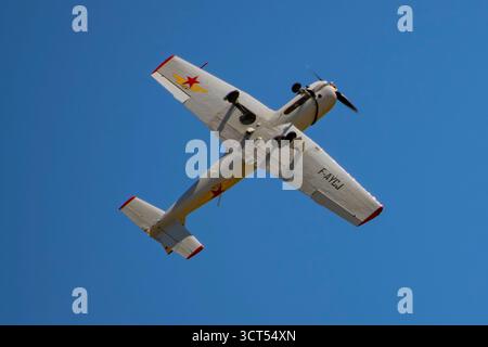 Nanchang CJ-6 auf der BA115 Air Show 2025 in Orange, Frankreich Stockfoto