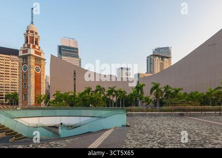 Der Uhrenturm am Südufer von Tsim Sha Tsui, Kowloon, Hongkong, China Stockfoto