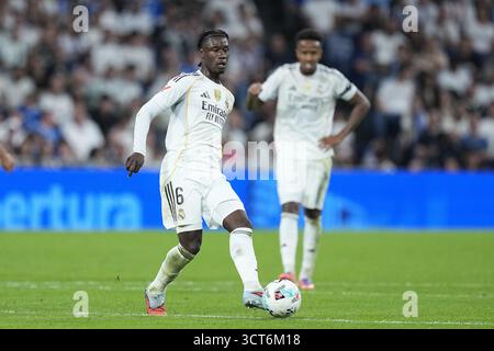 Eduardo Camavinga von Real Madrid während des spanischen Meisterschaftsspiels der LaLiga zwischen Real Madrid CF und Villarreal CF am 4. Oktober 2025 im Santiago Bernabeu Stadion in Madrid Stockfoto