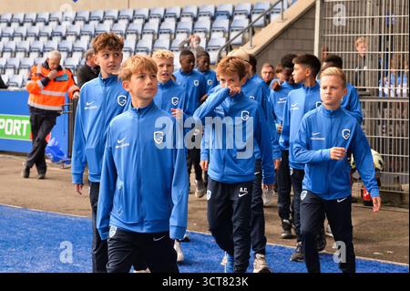 Genk, Belgien. Oktober 2025. Jugendspieler von KRC Genk, vor einem Fußballspiel zwischen KRC Genk und FCV Dender EH, am Sonntag, den 5. Oktober 2025 in Genk, einem Spiel des 10. Tages der ersten Liga der Jupiler Pro League 2025-2026 der belgischen Meisterschaft. BELGA FOTO JILL DELSAUX Credit: Belga News Agency/Alamy Live News Stockfoto