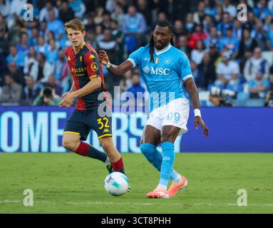 Neapel, Kampanien, ITALIEN. Oktober 2025. Frank Anguissa vom SSC Napoli während des Fußballspiels der italienischen Serie A 2025/26 zwischen dem SSC Napoli und Genua am 5. Oktober 2025 im Diego Armando Maradona Stadium in Neapel.Bild: (Foto: © Fabio Sasso/ZUMA Press Wire) NUR REDAKTIONELLE VERWENDUNG! Nicht für kommerzielle ZWECKE! Quelle: ZUMA Press, Inc./Alamy Live News Stockfoto