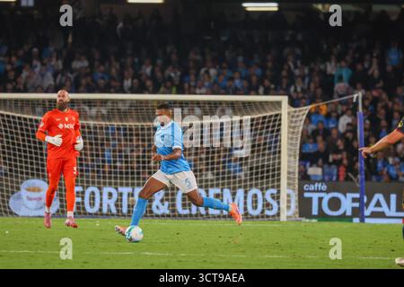 Neapel, Kampanien, ITALIEN. Oktober 2025. Juan Jesus vom SSC Napoli während des Fußballspiels der italienischen Serie A 2025/26 zwischen dem SSC Napoli und Genua am 5. Oktober 2025 im Diego Armando Maradona Stadion in Neapel. Bild: (Foto: © Fabio Sasso/ZUMA Press Wire) NUR REDAKTIONELLE VERWENDUNG! Nicht für kommerzielle ZWECKE! Quelle: ZUMA Press, Inc./Alamy Live News Stockfoto
