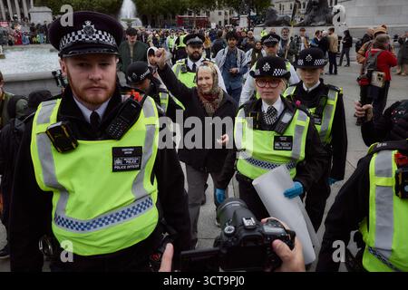 Protest gegen die Palästinensische Aktion, Trafalgar Square, London, UK, 04/10/2025 Stockfoto