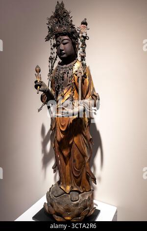 Installation und Vorschau der Asia Week bei Christie's Inc Auction House, New York City, 2025, Usa Stockfoto