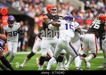 London, UK, UK. Oktober 2025. Während des NFL-Spiels zwischen Minnesota Vikings und Cleveland Browns im Tottenham Hotspur Stadium am 5. Oktober 2025 in London. (Foto: Torbjorn Tande/Pximages) (Foto: © Torbjorn Tande/PX Imagens via ZUMA Press Wire) NUR ZUR REDAKTIONELLEN VERWENDUNG! Nicht für kommerzielle ZWECKE! Stockfoto