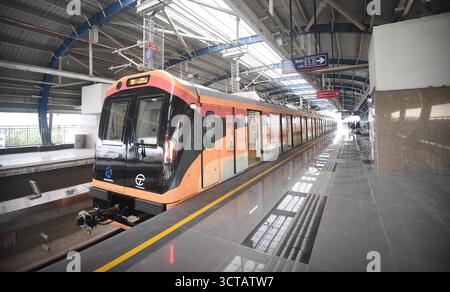 Patna, Indien. Oktober 2025. PATNA, INDIEN - 5. OKTOBER: Letzte Vorbereitung der Patna Metro Rail am 5. Oktober 2025 in Patna, Indien. (Foto: Santosh Kumar/Hindustan Times/SIPA USA) Credit: SIPA USA/Alamy Live News Stockfoto