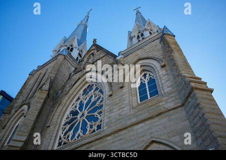 Die Holy Rosary Cathedral entlang der Dunsmuir Street in Vancouver, BC. Stockfoto