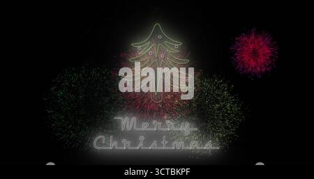 Weihnachtsbaum und Feuerwerk mit Merry Christmas Textbild auf schwarzem Hintergrund Stockfoto