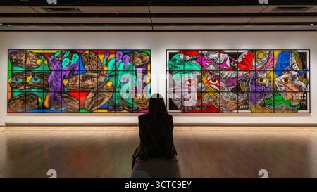 London, Großbritannien. 6. Oktober 2025. (L) DATE DANCE, 2019, and CHAIN BRAIN, 2019, bei einer Vorschau von Gilbert & George's 21ST CENTURY PICTURES, einer neuen Ausstellung in der Hayward Gallery mit Werken aus den letzten 25 Jahren. Die Show findet vom 7. Oktober 2025 bis zum 11. Januar 2026 statt. Quelle: Stephen Chung / Alamy Live News Stockfoto