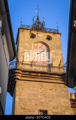 Uhrenturm des Rathauses in Aix-en-Provence in Frankreich Stockfoto