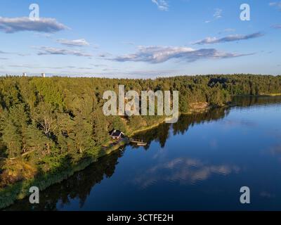 Ländliche Flusslandschaft in Porkkala, Südfinnland Stockfoto