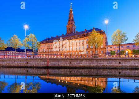 Kopenhagen, Dänemark. Schloss Christiansborg auf der Insel Slotsholmen. Stockfoto