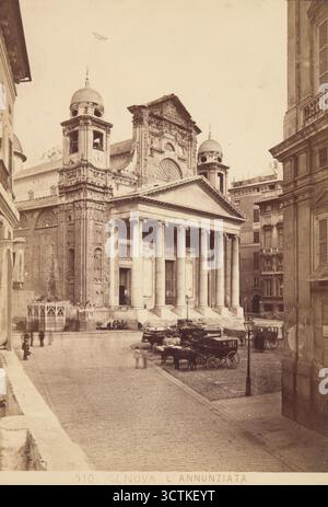 Genua - Kirche der Verkündigung der Heiligen Jungfrau Maria in der Wüste (Santissima Annunziata del Vastato), 1870-1880. Allgemeine Ansicht der Karosserie und fa&#xe7;Ade von der linken Seite von Südwesten (von der Via delle Fontane). Vor der Piazza delle Nunziata mit Kopfsteinpflaster und einem Pferdekutschenstand. Stockfoto