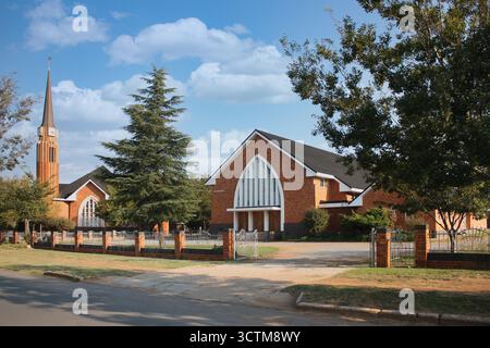 Die Dutch Reformed Church N G Kerk Pinetown, North West Province, Südafrika ist ein historisches Gebäude Stockfoto