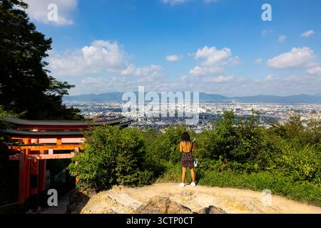Skyline der Stadt Kyoto von Fushimi Inari Taisha, Kyoto, Japan, Stockfoto