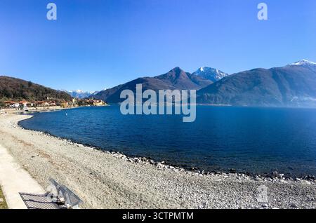 San Siro di Santa Maria Rezzonico - Italia: Wunderschöne Stadt am Comer See. Stockfoto