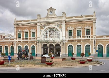 Art Noveau Bahnstation Eingang in Cartagena, Murcia. Spanien Stockfoto