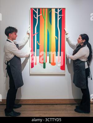 London, Großbritannien. Oktober 2025. Christie's Staff mit NICOLAS PARTY, Tree Trunks, 2015, Schätzung: £800.000-1.200.000. Christie's 20th/21st Century London Evening Sale. Quelle: Imageplotter/Alamy Live News Stockfoto