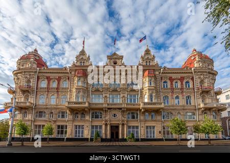 Das Rathaus von Rostow am Don, die größte Stadt im Südwesten Russlands und das Verwaltungszentrum des südlichen Bundesbezirks und der Oblast Rostow Stockfoto