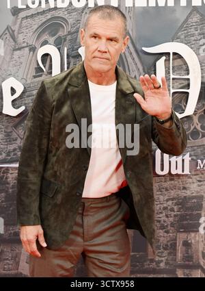 London, Großbritannien. Oktober 2025. Der US-amerikanische Schauspieler Josh Brolin nimmt am 8. Oktober 2025 am Eröffnungsabend des 69. BFI London Film Festivals in London Teil. Foto: Rune Hellestad/UPI Credit: UPI/Alamy Live News Stockfoto