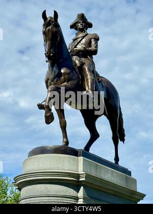 Statue im Boston Public Garden, die George Washington zu Pferd zeigt Stockfoto