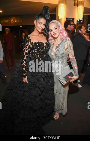 abb Micaela Schaefer und Belle la Donna auf der Aftershow Party bei der Welt Premiere der neuen Grand Show geblendet von Delight im Friedrichstadt-Palast am 08.10.2025 in Berlin Berlin Deutschland *** abb Micaela Schaefer und Belle la Donna bei der Aftershow Party bei der Uraufführung der neuen Grand Show geblendet von Delight im Friedrichstadt Palast am 08 10 2025 in Berlin Berlin Stockfoto