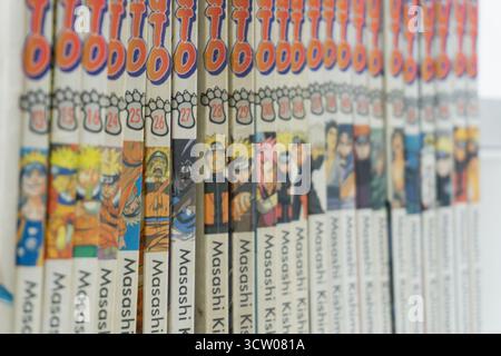 Kalimantan Selatan, Indonesien, 10 26 2023: Sammlung von Naruto Manga oder japanischen Comics in Folge Stockfoto