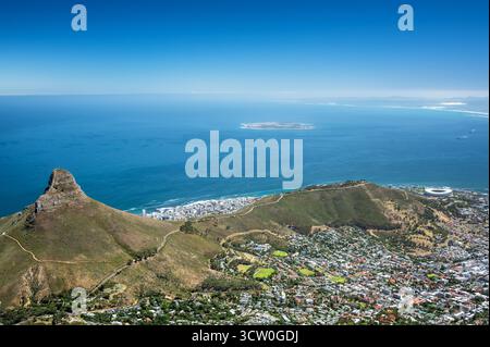 Fantastischer Blick auf Kapstadt, Südafrika vom Gipfel des Tafelbergs Stockfoto