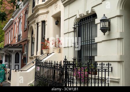Die East 19th Street liegt im Gramercy Park Historic District von New York City, USA 2025 Stockfoto