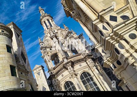 Chambord, Frankreich - 06. oktober 2025: Die Laterne des Palastes von Chambord in der Region Centre-Val de Loire in Frankreich, an einem sonnigen Tag Stockfoto