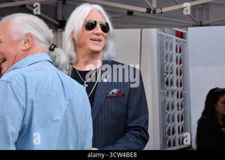 Joe Elliott bei der Hollywood Walk of Fame-Star-Zeremonie von DEF Leppard am 9. Oktober 2025 in der Vine Street vor dem Capitol Records Gebäude in Los Angeles, Kalifornien. Stockfoto