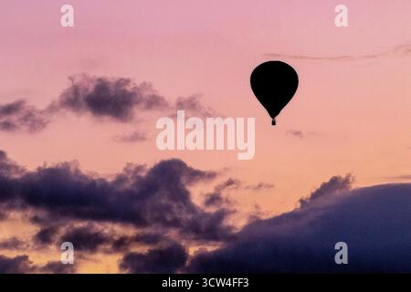 Albuquerque, USA. Oktober 2025 das Special Shapes Rodeo findet beim 53. Albuquerque Balloon Festival in Albuquerque, USA statt. Quelle: Mark Passmore/ Alamy Live News Stockfoto