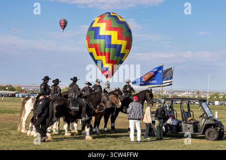 Albuquerque, USA. Oktober 2025 das Special Shapes Rodeo findet beim 53. Albuquerque Balloon Festival in Albuquerque, USA statt. Quelle: Mark Passmore/ Alamy Live News Stockfoto
