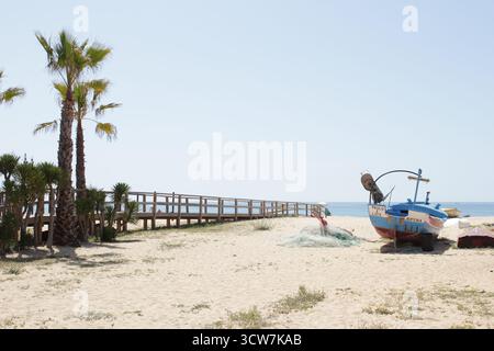 Armacao de Pera unterwegs, alleine spazieren an diesem wunderschönen Ort am Meer. Stockfoto