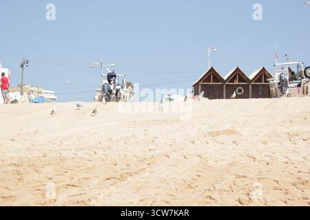 Armacao de Pera unterwegs, alleine spazieren an diesem wunderschönen Ort am Meer. Stockfoto