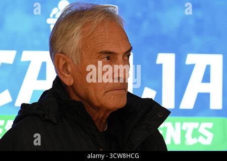 Tallin, Estland. Oktober 2025. Gabriele Gravina (Präsidentin des italienischen Fußballverbandes) während des Teams Estland – Pressekonferenz, Spiel der FIFA-Weltmeisterschaft in Tallin, Estland, 10. Oktober 2025 Credit: Unabhängige Fotoagentur/Alamy Live News Stockfoto