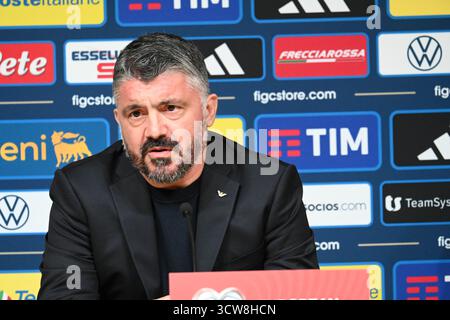 Tallin, Estland. Oktober 2025. Gennaro Gattuso (Cheftrainer Italien) Pressekonferenz Spiel Tag 1 während Team Estland - Pressekonferenz, FIFA-Weltmeisterschaftsspiel in Tallin, Estland, 10. Oktober 2025 Credit: Independent Photo Agency/Alamy Live News Stockfoto