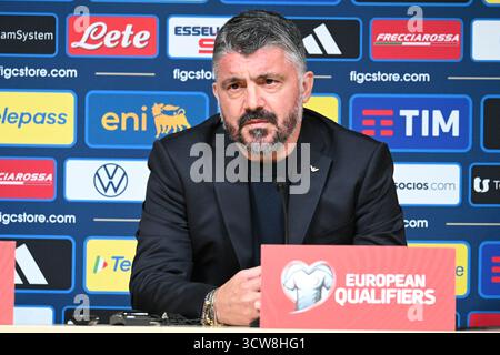Tallin, Estland. Oktober 2025. Gennaro Gattuso (Cheftrainer Italien) Pressekonferenz Spiel Tag 1 während Team Estland - Pressekonferenz, FIFA-Weltmeisterschaftsspiel in Tallin, Estland, 10. Oktober 2025 Credit: Independent Photo Agency/Alamy Live News Stockfoto