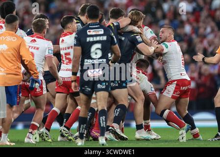 Während des Grand Final der Betfred Super League 2025 Hull KR gegen Wigan Warriors in Old Trafford, Manchester, Großbritannien, 11. Oktober 2025 (Foto: Mark Cosgrove/News Images) Stockfoto