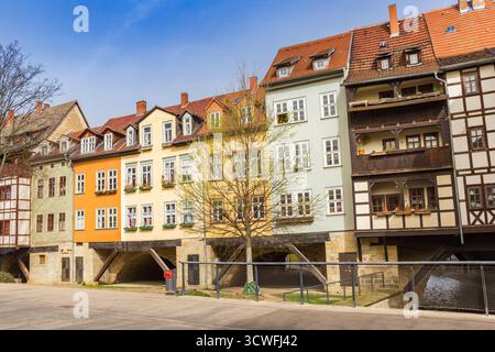 Häuser an der historischen Kaufmannsbrücke in Erfurt Stockfoto