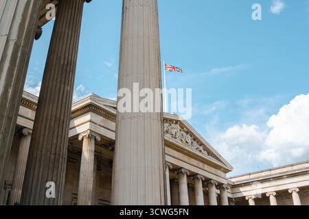 Außenansicht des British Museum in London, Großbritannien Stockfoto