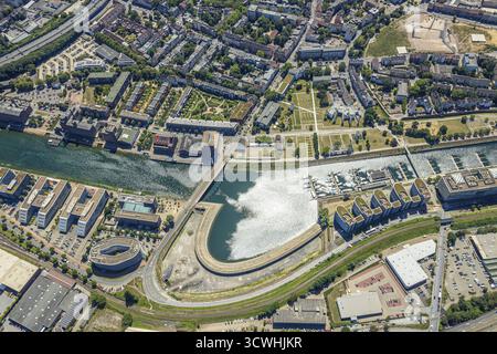 Aus der Vogelperspektive, The Curve, Duisburger Innenhafen, Duisburger Jachthafen, Garten der Erinnerung, Bürokomplex Five Boats, Kasslerfeld, Duisburg, Ruhrgebiet, N Stockfoto