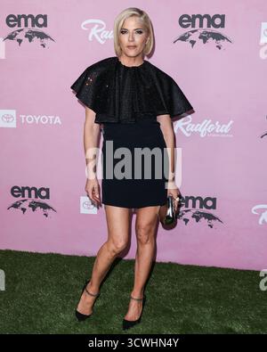 Studio City, Usa. Oktober 2025. STUDIO CITY, LOS ANGELES, KALIFORNIEN, USA - 11. OKTOBER: Die US-amerikanische Schauspielerin Selma Blair kommt bei der 35. Jährlichen EMA (Environmental Media Association) Awards Gala 2025, die am 11. Oktober 2025 im CBS Radford Studio Center in Studio City, Los Angeles, Kalifornien, USA stattfindet. (Foto: Xavier Collin/Image Press Agency) Credit: Image Press Agency/Alamy Live News Stockfoto