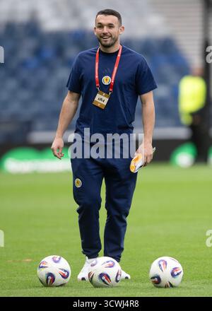 Glasgow, Großbritannien. Oktober 2025. John McGinn aus Schottland während des Qualifikationsspiels Schottland gegen Weißrussland im Hampden Park, Glasgow. Der Bildnachweis sollte lauten: Neil Hanna/Sportimage Credit: Sportimage Ltd/Alamy Live News Stockfoto